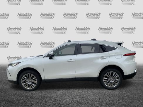 Used 2022 Toyota Venza XLE AWD/4WD image 7