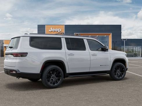 New 2025 Jeep Wagoneer L Series II w/ Convenience Group I AWD/4WD image 4
