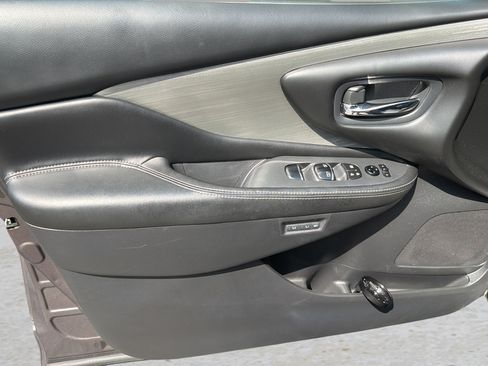 Used 2017 Nissan Murano SL AWD/4WD image 10