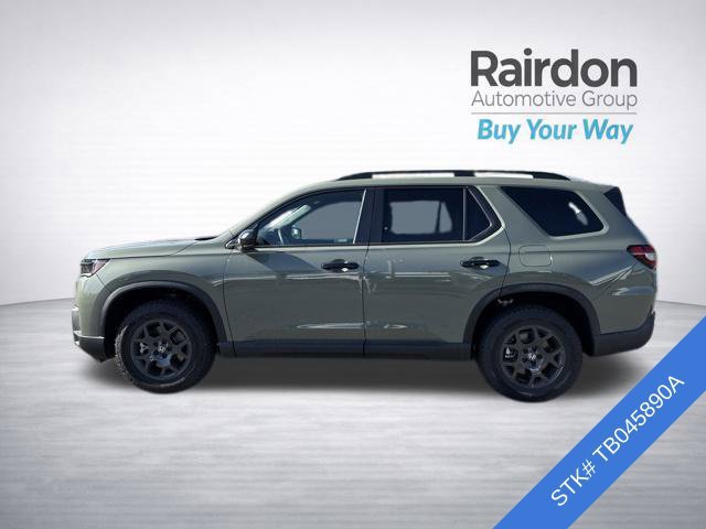 Used 2026 Honda Pilot TrailSport image 4