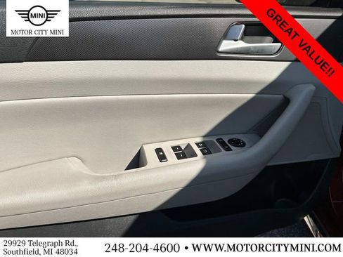 Used 2015 Hyundai Sonata Sport w/ Option Group 03 image 18