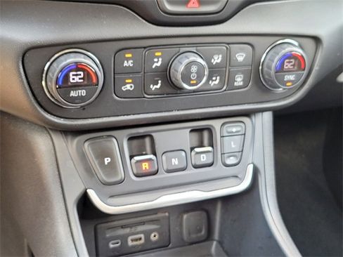 Used 2020 GMC Terrain Denali w/ Denali Premium Package image 31