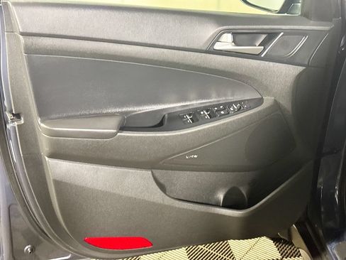 Used 2019 Hyundai Tucson Ultimate w/ Cargo Package AWD/4WD image 10