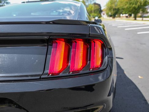 Used 2017 Ford Mustang GT image 81