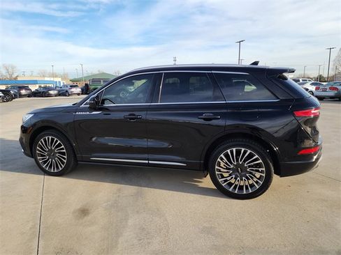 Used 2020 Lincoln Corsair Reserve w/ Equipment Group 202A image 6