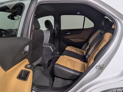 Used 2018 Chevrolet Equinox Premier FWD image 23