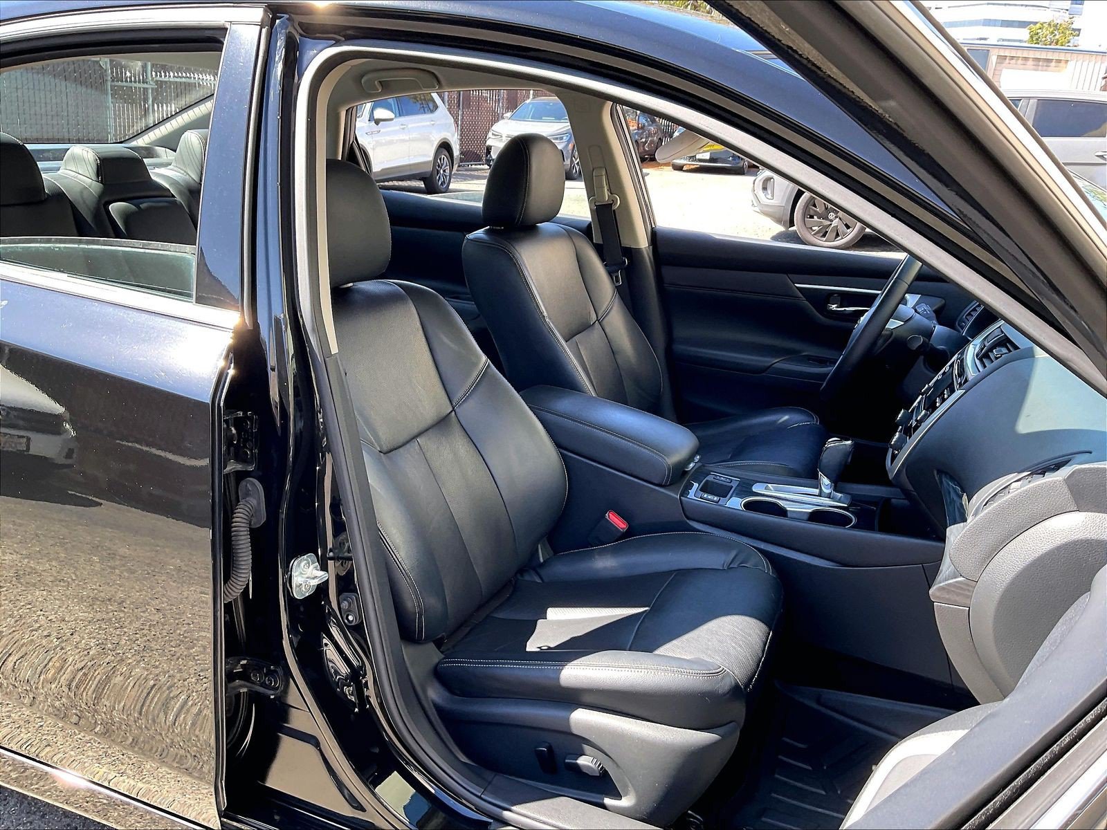 Used 2018 Nissan Altima 2.5 SL FWD image 6