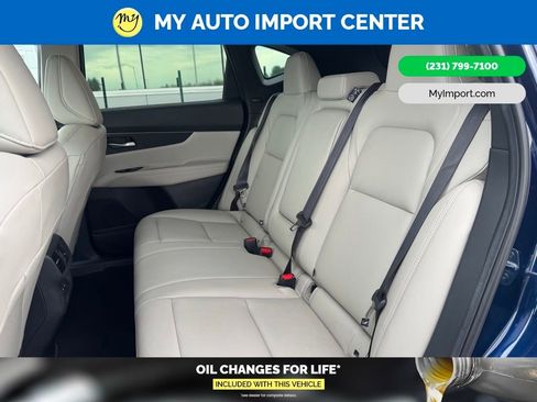 Used 2025 Nissan Murano SV AWD/4WD image 22