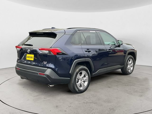 Used 2025 Toyota RAV4 XLE AWD/4WD image 5