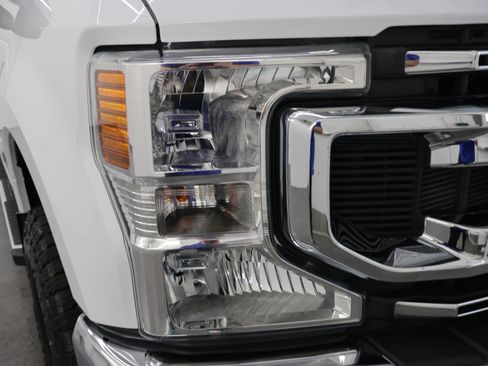 Used 2022 Ford F250 XLT w/ XLT Premium Package AWD/4WD image 22