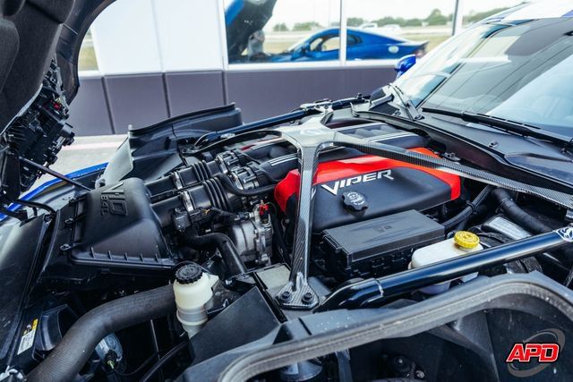 Used 2013 SRT Viper GTS w/ GTS Laguna Interior Pkg RWD image 72