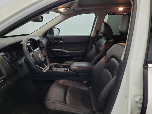 Used 2022 Nissan Pathfinder SL w/ SL Premium Package AWD/4WD image 17