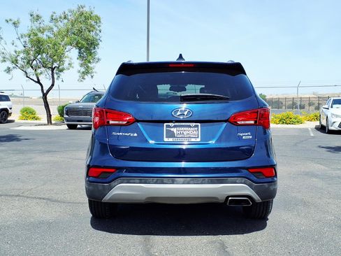 Used 2017 Hyundai Santa Fe Sport image 5