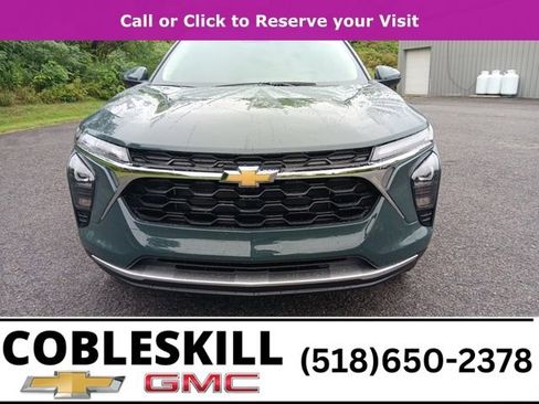 New 2025 Chevrolet Trax LT w/ Driver Confidence Package image 9