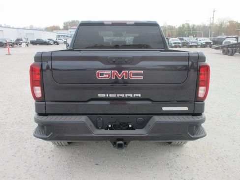 New 2026 GMC Sierra 1500 Elevation image 6