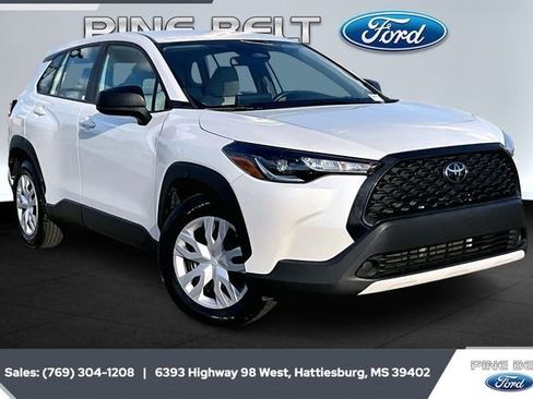 Used 2023 Toyota Corolla Cross L image 1