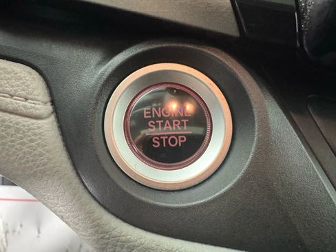 Used 2024 Honda Odyssey EX-L image 17