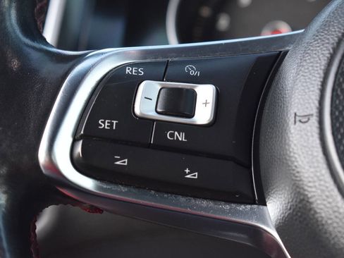 Used 2017 Volkswagen GTI S image 19