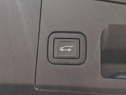 Used 2023 Cadillac XT4 Sport AWD/4WD image 29