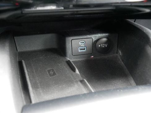 Certified 2023 Ford Escape Platinum image 31