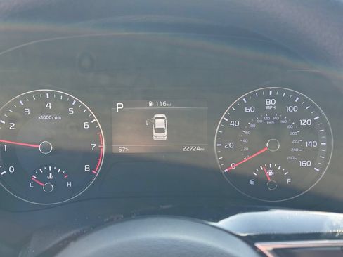 Used 2023 Kia Forte LXS FWD image 5