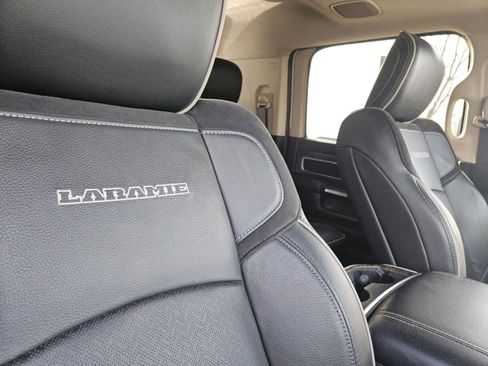 Used 2019 RAM 3500 Laramie image 14