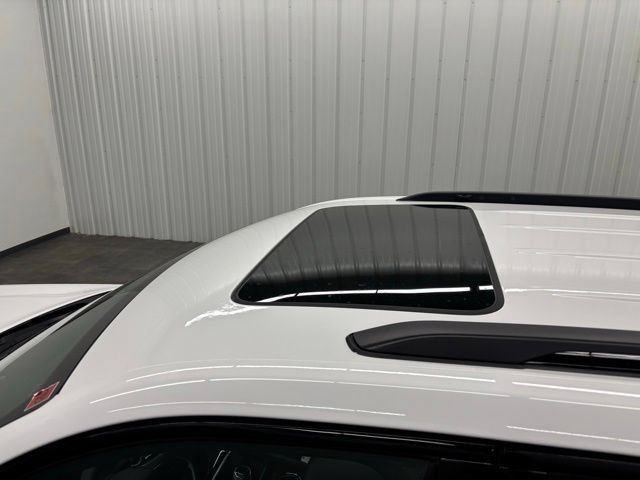 Used 2023 Jeep Grand Cherokee Altitude AWD/4WD image 7