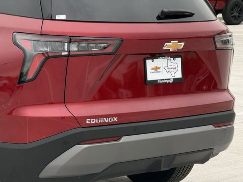 New 2026 Chevrolet Equinox LT image 6