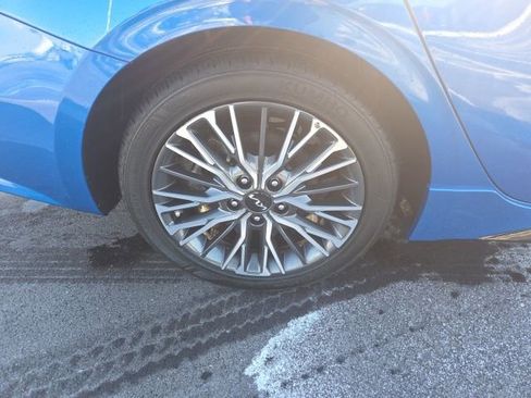 Used 2023 Kia Forte GT-Line w/ GT-Line Premium Package image 5