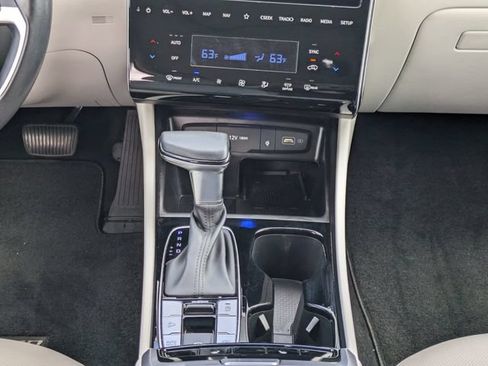 Certified 2024 Hyundai Tucson SEL w/ Convenience Package FWD image 20