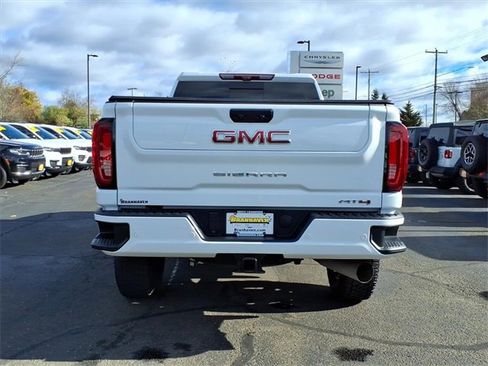 Used 2023 GMC Sierra 3500 AT4 w/ AT4 Premium Plus Package image 5
