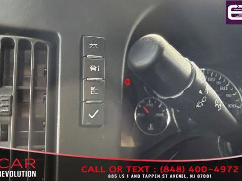 Used 2017 Chevrolet Express 2500 image 33