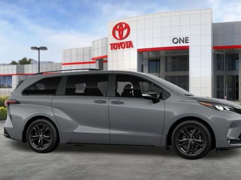 New 2026 Toyota Sienna XSE AWD/4WD image 16