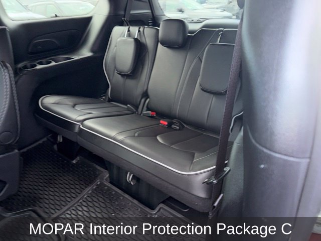 Certified 2025 Chrysler Pacifica Limited w/ Trailer Tow Group AWD/4WD image 18