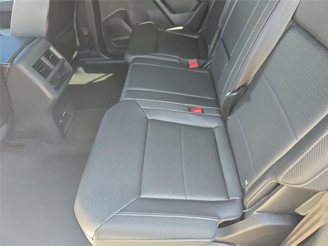 Used 2023 Volkswagen Atlas Cross Sport SEL AWD/4WD image 13