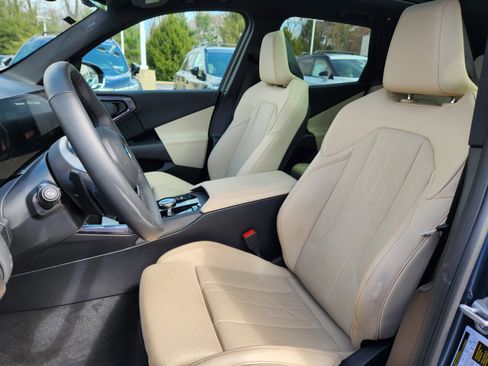 Used 2025 BMW X3 xDrive30i w/ Premium Package image 10