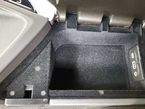 Used 2022 Chevrolet Corvette Stingray Premium Conv image 50