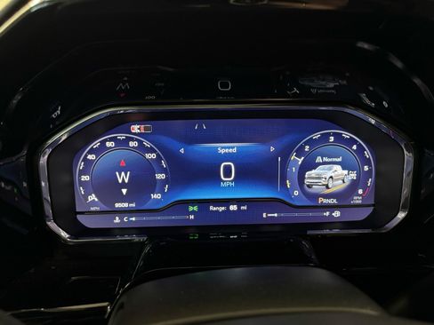 Used 2025 Chevrolet Silverado 1500 LT w/ Z71 Off-Road Package image 22