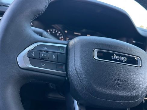Used 2024 Jeep Compass Limited w/ Sun and Sound Group image 12