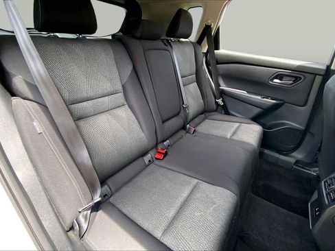 Used 2024 Nissan Rogue SV FWD image 19