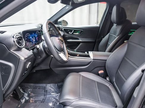 Certified 2025 Mercedes-Benz GLC 300 image 18