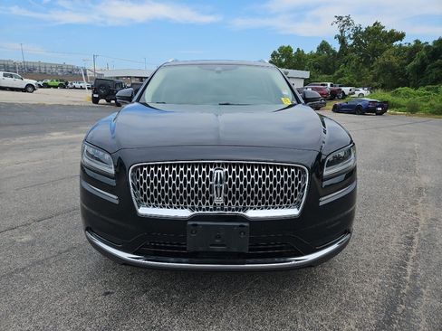 Used 2022 Lincoln Nautilus Reserve AWD/4WD image 2