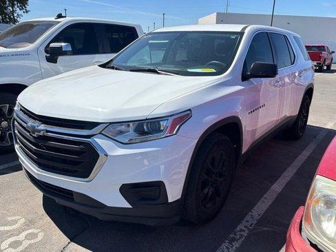 Used 2018 Chevrolet Traverse LS image 5