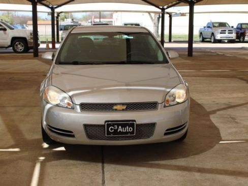 Used 2012 Chevrolet Impala LT FWD image 2