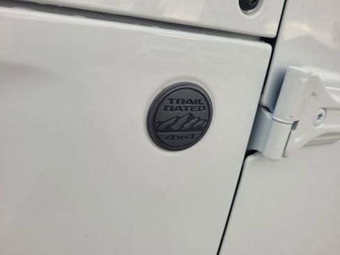 New 2026 Jeep Gladiator Sport image 3