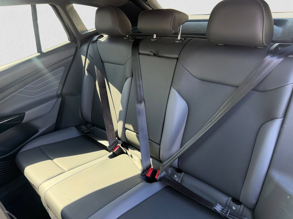 Certified 2023 Volkswagen ID.4 Pro S RWD image 13