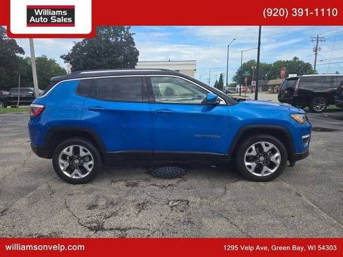 Used 2018 Jeep Compass Limited w/ Navigation Group AWD/4WD image 3