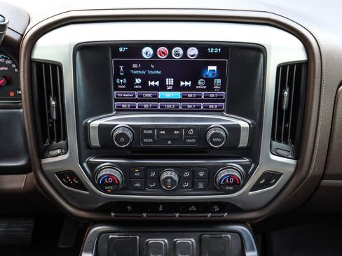 Used 2018 GMC Sierra 1500 SLT w/ SLT Premium Package AWD/4WD image 27