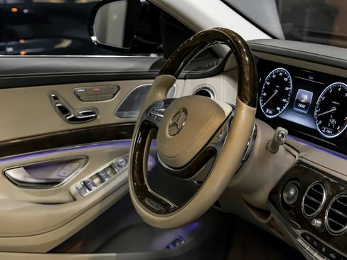 Used 2015 Mercedes-Benz S 550 Sedan image 15