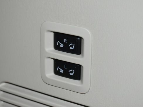 Used 2016 INFINITI QX80 Luxe w/ 22" Wheel Package image 48